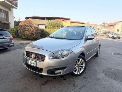 Begagnad Fiat Croma 150 HK (110 kW) 2010 Silver Kombi