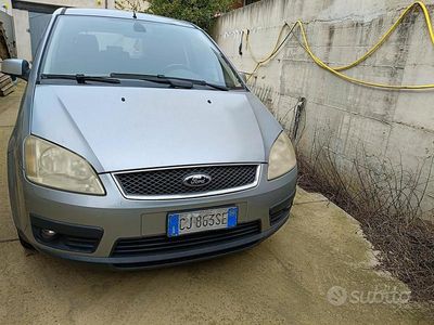 Usata Ford C-MAX Ghia 2004 Monovolume
