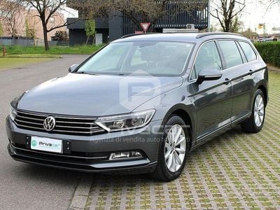 Usata VW Passat Business 150 CV (110 kW) 2017 Grigio Station wagon