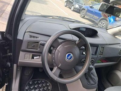 Usata Fiat Idea 95 CV (69 kW) 2005 Nero Monovolume