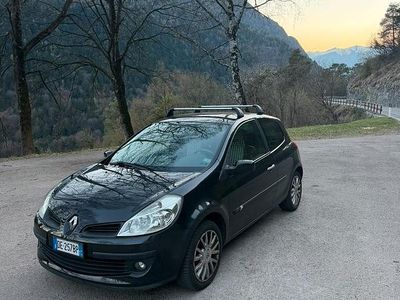 Usata Renault Clio II 85 CV (62 kW) 2007 Nero Berlina