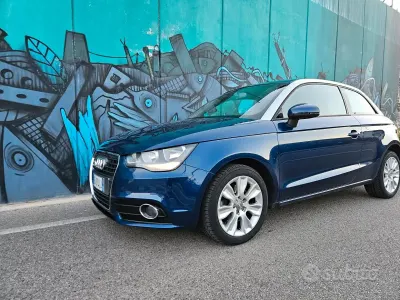 Usata Audi A1 Ambition 105 CV (77 kW) 2011 Bluazzurro Utilitaria
