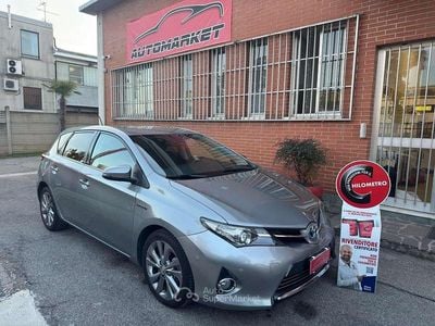 Toyota Auris Hybrid