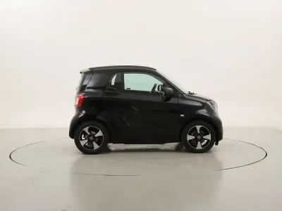 Usata Smart ForTwo Coupé Passion 41 kW (56 CV) 2021 Neronero Utilitaria