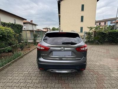 Usata Nissan Qashqai 116 CV (85 kW) 2016 Grigio SUV