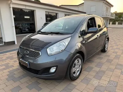 Usata Kia Venga Active 90 CV (66 kW) 2012 Grigio Utilitaria