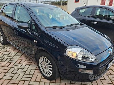 Usata Fiat Grande Punto 95 CV (69 kW) 2018 Blu Utilitaria
