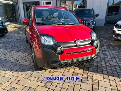 Nouvelle Fiat Panda Cross Cross 69 ch (50 kW) 2026 Rouge Citadine