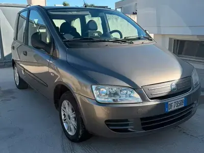 Usata Fiat Multipla Emotion 103 CV (75 kW) 2007 Grigio Monovolume