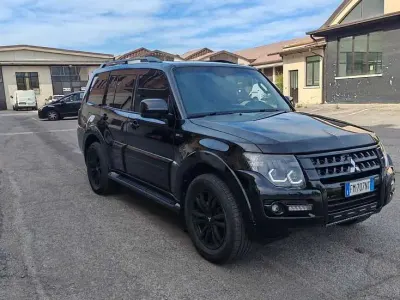 Usata Mitsubishi Pajero Edition 190 CV (139 kW) 2017 Nero SUV