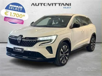 Usata Renault Austral Techno 200 CV (147 kW) 2023 Bianco SUV