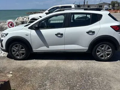Usata Dacia Sandero Essentiel 91 CV (66 kW) 2022 Berlina