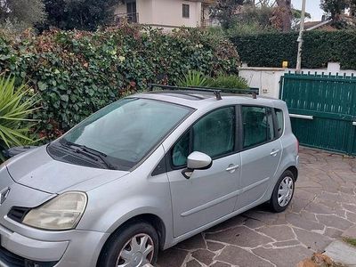Usata Renault Grand Modus 65 CV (47 kW) 2007 Grigio Monovolume