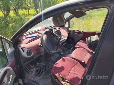 Usata Fiat Multipla 110 CV (80 kW) 2001 Nero Monovolume