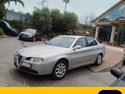 Usata Alfa Romeo 166 149 CV (109 kW) 2005 Argento Berlina