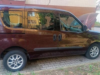 Usata Fiat Doblò 90 CV (66 kW) 2011 Monovolume