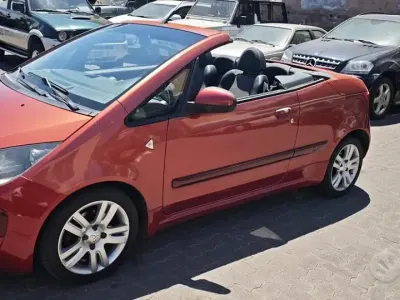 Usata Mitsubishi Colt 150 CV (110 kW) 2006 Rosso Cabrio