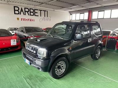 Usata Suzuki Jimny 86 CV (63 kW) 2010 Nero SUV
