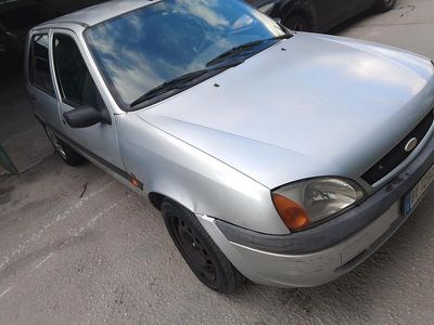 Gebraucht Ford Fiesta Zetec 80 PS (58 kW) 2002 Silber Kleinwagen