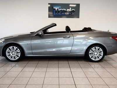 Usata Mercedes E200 184 CV (135 kW) 2010 Grigio scuro Cabrio