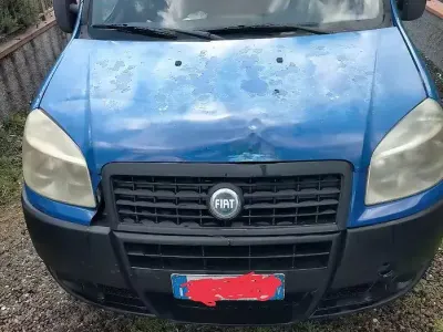 Usata Fiat Doblò 75 CV (55 kW) 2006 Bluazzurro Monovolume