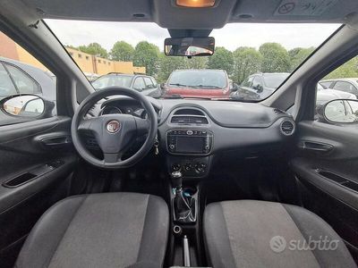 Usata Fiat Grande Punto 77 CV (56 kW) 2016 Blu Utilitaria