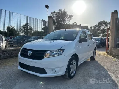 Usata Dacia Sandero 72 CV (52 kW) 2013 Bianco Berlina