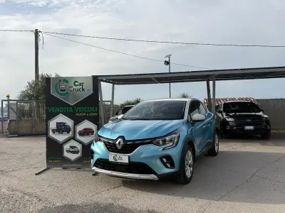 Usata Renault Captur Intens 160 CV (117 kW) 2021 Blu SUV