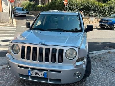 Usata Jeep Patriot Sport 174 CV (127 kW) 2007 Grigio SUV