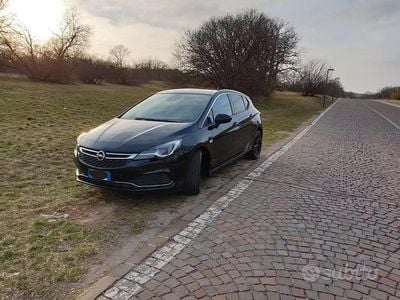 Usata Opel Astra OPC 200 CV (147 kW) 2019 Nero Berlina