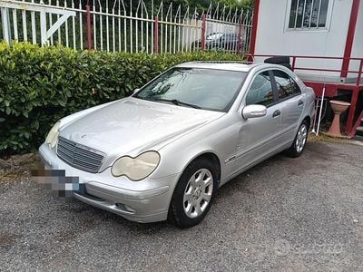 Usata Mercedes C220 Avantgarde 2004 Grigio Berlina