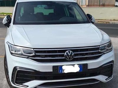 Usata VW Tiguan R-line 150 CV (110 kW) 2023 Bianco SUV