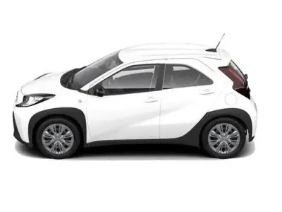 Usata Toyota Aygo X Active 72 CV (52 kW) 2022 Bianco SUV