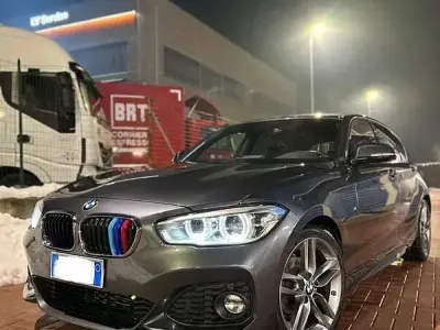 Usado BMW 116 M Sport 116 CV (85 kW) 2017 Gris Utilitario