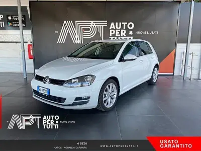 Usata VW Golf VII Trendline 105 CV (77 kW) 2014 Bianco Utilitaria