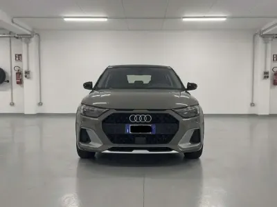 Usata Audi A1 Ambiente 110 CV (80 kW) 2022 Grigio SUV