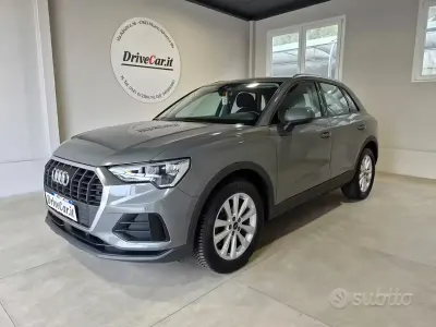 Usata Audi Q3 Ambiente 150 CV (110 kW) 2022 Grigio SUV