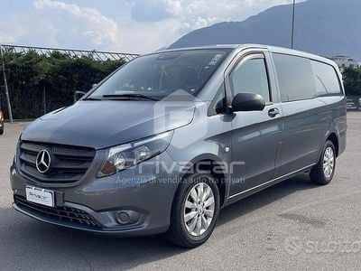 Usado Mercedes V200 Executive 136 CV (100 kW) 2018 Gris Monovolumen