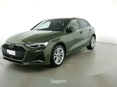 Usata Audi A3 Advanced 116 CV (85 kW) 2026 Verde district metallizzato
