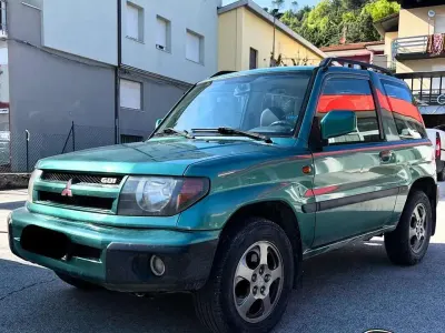 Usata Mitsubishi Pajero 120 CV (88 kW) 2000 Verde SUV