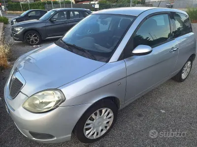 Usata Lancia Ypsilon 60 CV (44 kW) 2007 Grigio Utilitaria