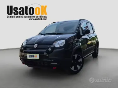 Begagnad Fiat Panda Cross Cross 69 HK (50 kW) 2023 Svart Halvkombi