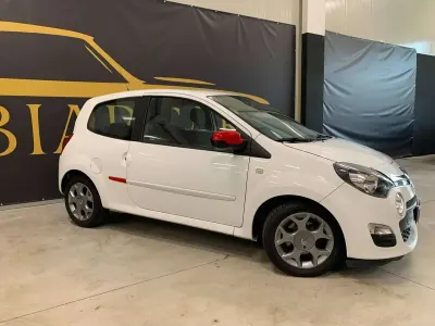 Usata Renault Twingo 75 CV (55 kW) 2012 Bianco Utilitaria