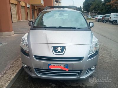 Gebraucht Peugeot 5008 Active 115 PS (84 kW) 2014 Grau Van / Kleinbus
