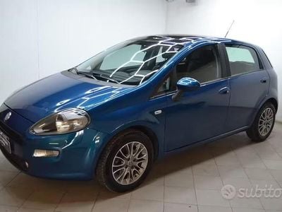 Usata Fiat Punto Lounge 75 CV (55 kW) 2012 Blu Utilitaria