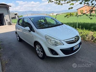 Usata Opel Corsa 85 CV (62 kW) 2013 Bianco Utilitaria