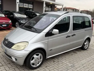Usata Mercedes Vaneo 102 CV (75 kW) 2003 Argento Monovolume