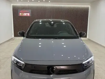 Usata Opel Corsa Ultimate 101 CV (74 kW) 2024 Grigio Utilitaria