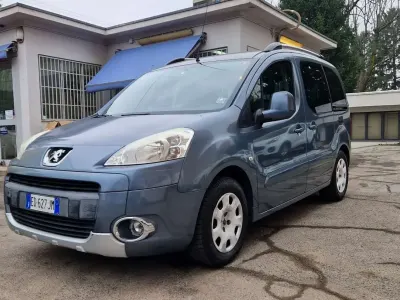 Usata Peugeot TePee Outdoor 120 CV (88 kW) 2010 Other Station wagon