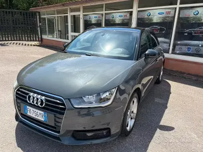 Usado Audi A1 Sport 90 CV (66 kW) 2015 Gris Utilitario